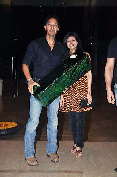 फराह खान की हाऊस वार्मिंग पार्टी में सितारे | बोल्‍ड होती बालाएं