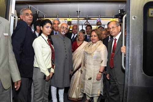 2 दिसंबर 2011: तस्‍वीरों में देखें दिनभर की बड़ी खबरें | पढ़ें