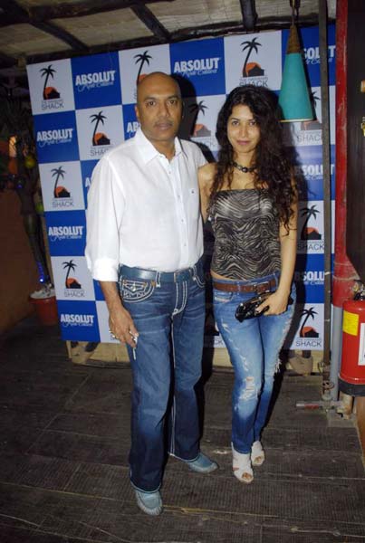 हवाईयां की ओपनिंग में पहुंचे सितारे |   जो दीवाना बना दे...