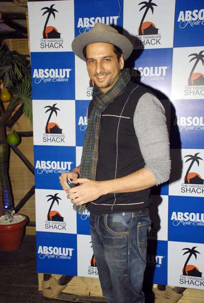 हवाईयां की ओपनिंग में पहुंचे सितारे |   जो दीवाना बना दे...