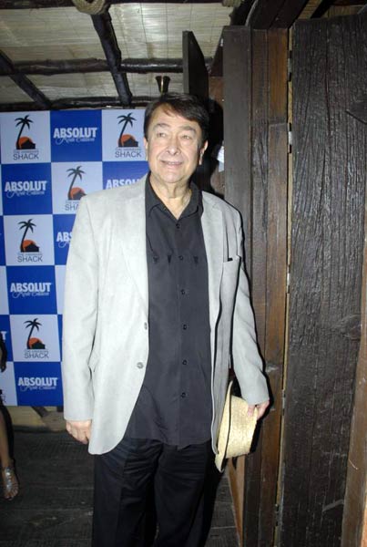 हवाईयां की ओपनिंग में पहुंचे सितारे |   जो दीवाना बना दे...