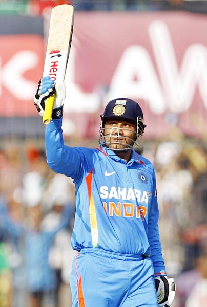 तस्वीरों में देखें सहवाग ने कैसे लगाया दोहरा शतक