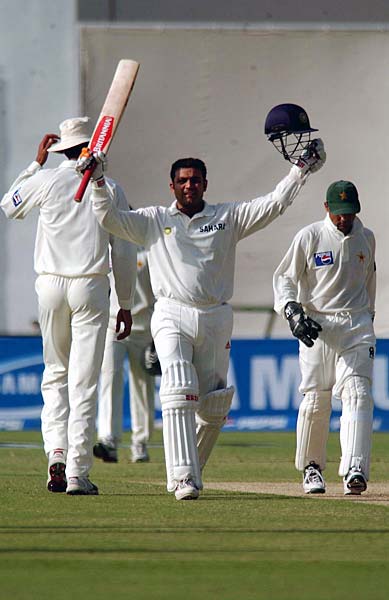 Happy Birthday 'नजफगढ़ के नवाब'