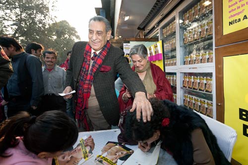 लेखिका कली पुरी ने किया 'कन्फेशंस ऑफ अ सीरियल डायटर' का प्रमोशन