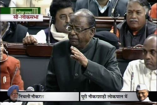 22 दिसंबर 2011: तस्वीरों में देखें दिनभर की बड़ी खबरें | पढ़ें