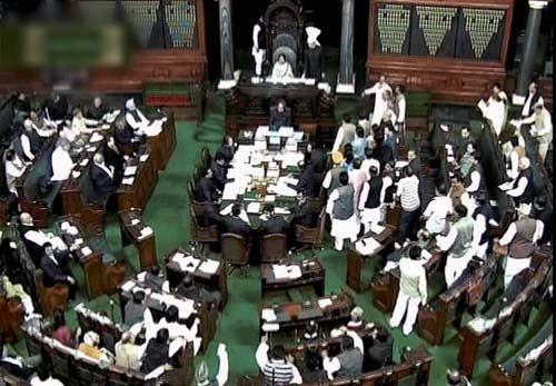 09 दिसंबर 2011: तस्वीरों में देखें दिनभर की बड़ी खबरें | पढ़ें