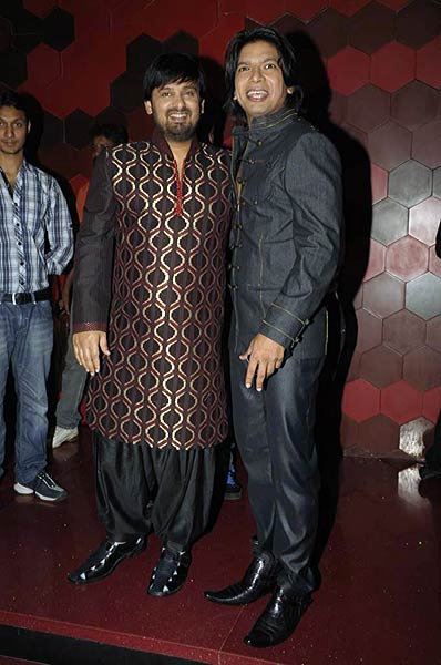 मधुरिमा निगम ने लॉन्‍च किया मैन्‍सवेयर | रैंप पर सितारे