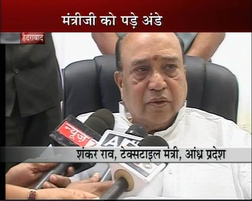 21 दिसंबर 2011: तस्वीरों में देखें दिनभर की बड़ी खबरें | पढ़ें