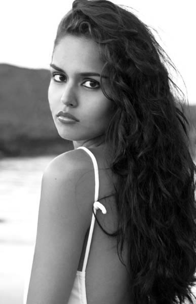 देखें कैसा होगा किंगफिशर कैलेंडर 2012 | किंगफिशर कैलेंडर के मॉडल