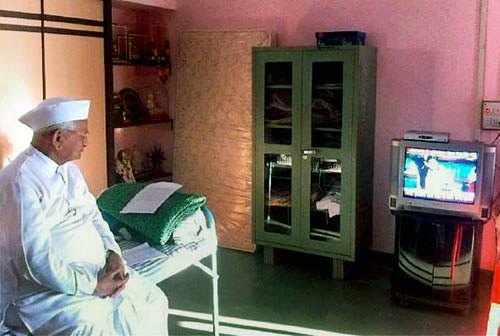 22 दिसंबर 2011: तस्वीरों में देखें दिनभर की बड़ी खबरें | पढ़ें