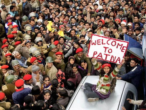 22 दिसंबर 2011: तस्वीरों में देखें दिनभर की बड़ी खबरें | पढ़ें