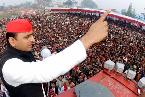 16 दिसंबर 2011: तस्वीरों में देखें दिनभर की बड़ी खबरें | पढ़ें