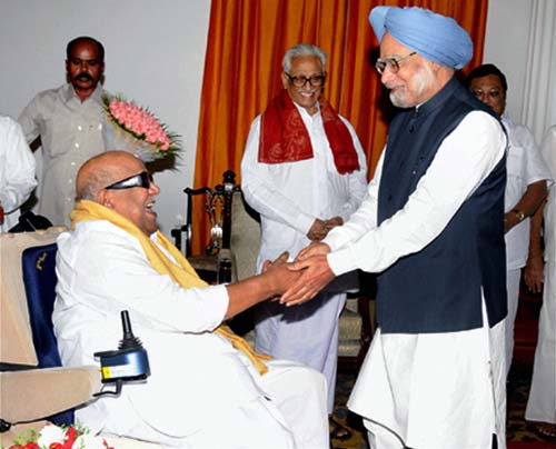 26 दिसंबर 2011: तस्वीरों में देखें दिनभर की बड़ी खबरें | पढ़ें