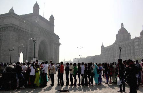 31 दिसंबर 2011: तस्‍वीरों में देखें दिनभर की बड़ी खबरें | पढ़ें