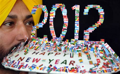 31 दिसंबर 2011: तस्‍वीरों में देखें दिनभर की बड़ी खबरें | पढ़ें