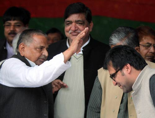 30 दिसंबर 2011: तस्‍वीरों में देखें दिनभर की बड़ी खबरें | पढ़ें