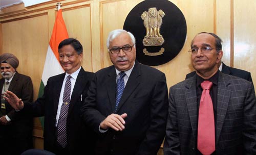 24 दिसंबर 2011: तस्वीरों में देखें दिनभर की बड़ी खबरें | पढ़ें