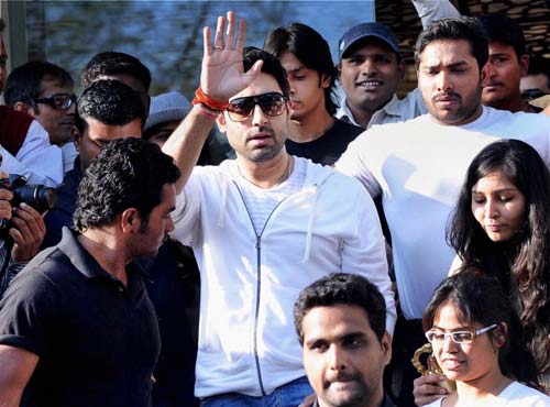 25 दिसंबर 2011: तस्वीरों में देखें दिनभर की बड़ी खबरें | पढ़ें