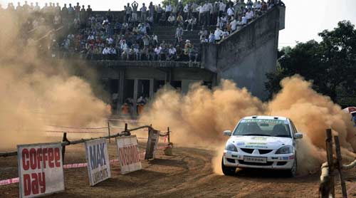 09 दिसंबर 2011: तस्वीरों में देखें दिनभर की बड़ी खबरें | पढ़ें