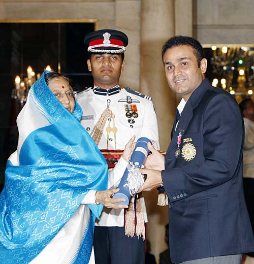 Happy Birthday 'नजफगढ़ के नवाब'