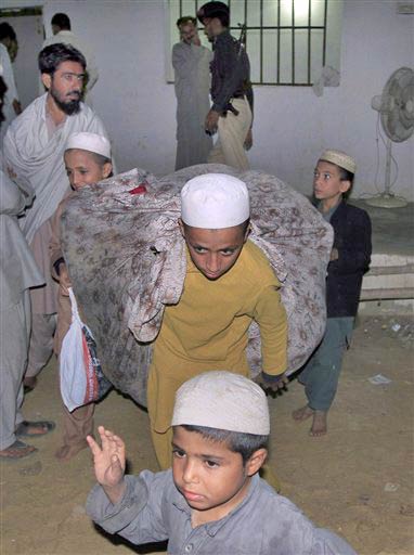 देखें पाकिस्‍तान के मदरसों की नापाक हकीकत