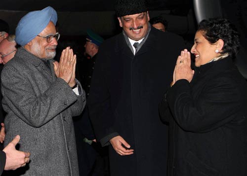 15 दिसंबर 2011: तस्वीरों में देखें दिनभर की बड़ी खबरें | पढ़ें