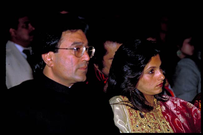 राजेश खन्‍ना की दूसरी पुण्यतिथि | उमड़ा बॉलीवुड