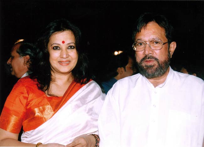 राजेश खन्‍ना की दूसरी पुण्यतिथि | उमड़ा बॉलीवुड