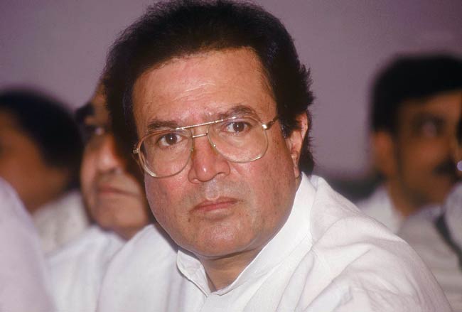 राजेश खन्‍ना की दूसरी पुण्यतिथि | उमड़ा बॉलीवुड