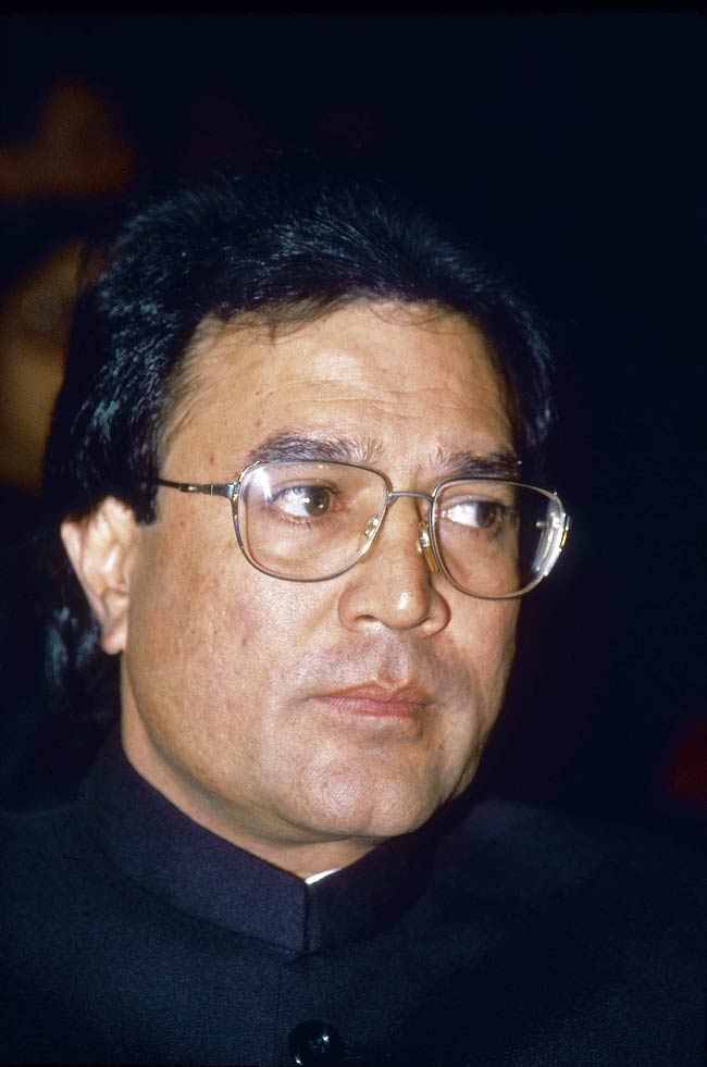 राजेश खन्‍ना की दूसरी पुण्यतिथि | उमड़ा बॉलीवुड