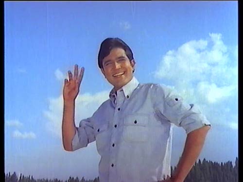 राजेश खन्‍ना की दूसरी पुण्यतिथि | उमड़ा बॉलीवुड