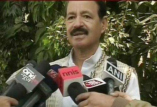 11 दिसंबर 2011: तस्वीरों में देखें दिनभर की बड़ी खबरें | पढ़ें