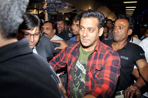 साल 2011 के टॉप एक्‍टर और एक्‍ट्रेस | जिन गीतों ने मचाया धमाल