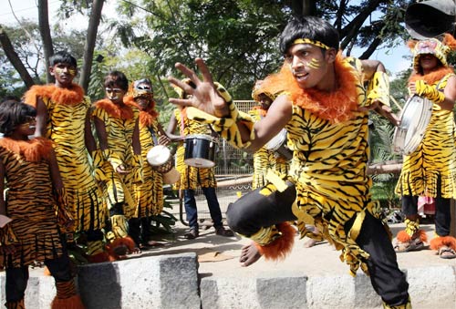 10 दिसंबर 2011: तस्वीरों में देखें दिनभर की बड़ी खबरें