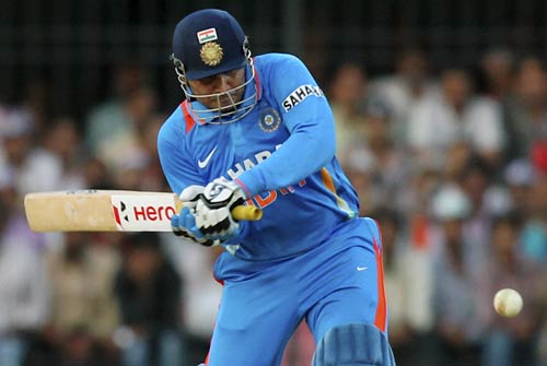 तस्वीरों में देखें सहवाग ने कैसे लगाया दोहरा शतक