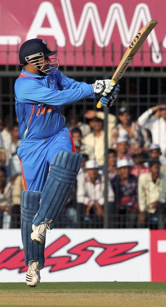 तस्वीरों में देखें सहवाग ने कैसे लगाया दोहरा शतक