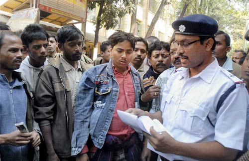 15 दिसंबर 2011: तस्वीरों में देखें दिनभर की बड़ी खबरें | पढ़ें