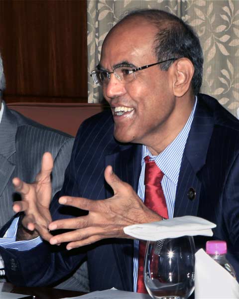 08 दिसंबर 2011: तस्वीरों में देखें दिनभर की बड़ी खबरें | पढ़ें