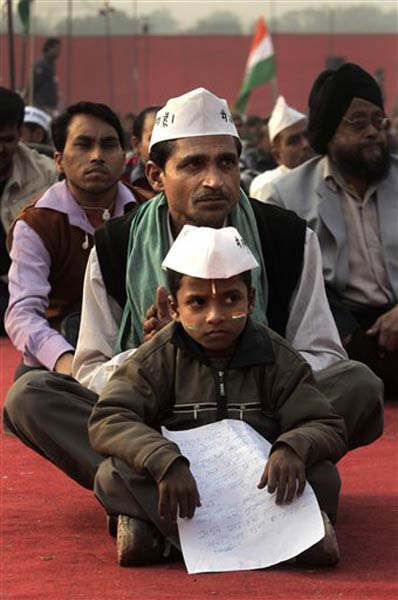 तस्‍वीरों में देखें मुंबई में अन्‍ना का अनशन  | मैं भी अन्‍ना...