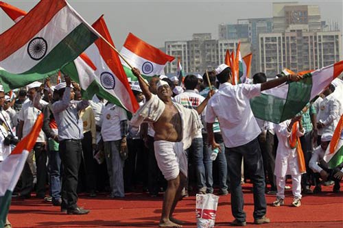 तस्‍वीरों में देखें मुंबई में अन्‍ना का अनशन  | मैं भी अन्‍ना...