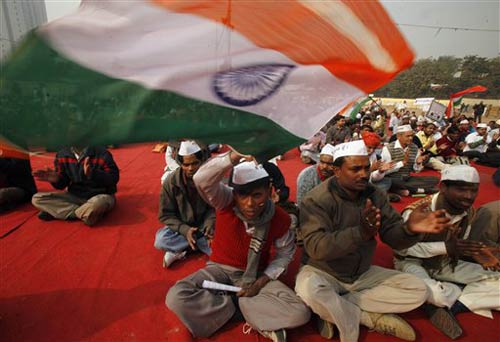 तस्‍वीरों में देखें मुंबई में अन्‍ना का अनशन  | मैं भी अन्‍ना...