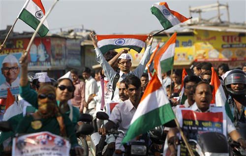 तस्‍वीरों में देखें मुंबई में अन्‍ना का अनशन  | मैं भी अन्‍ना...