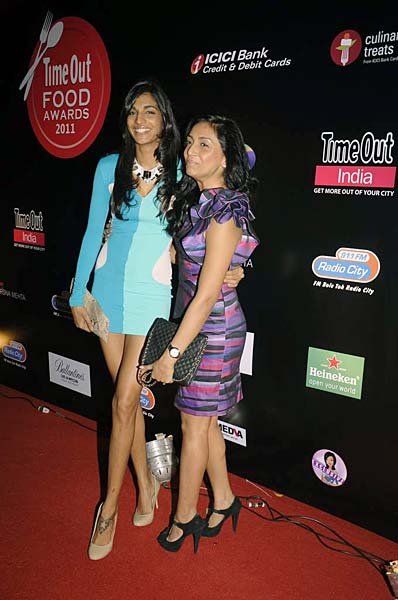 सितारों से सजा टॉइम आउट फूड अवॉर्ड समारोह | स्‍टार स्‍क्रीन अवॉर्ड