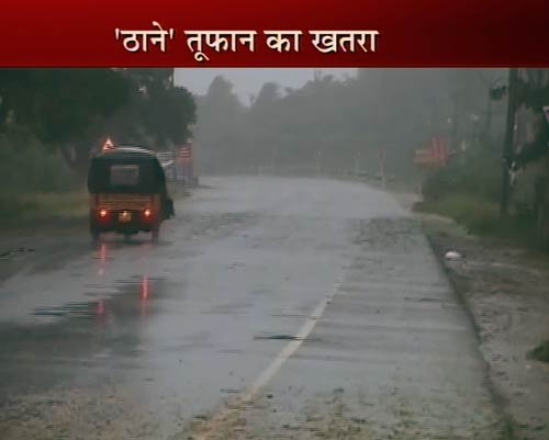 'ठाणे' तूफान ने मचाई तबाही