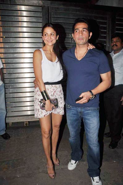 फरहान के जन्‍मदिन पर उमड़ा बॉलीवुड | स्टाइलिश हसीनाएं