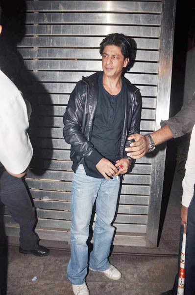 फरहान के जन्‍मदिन पर उमड़ा बॉलीवुड | स्टाइलिश हसीनाएं