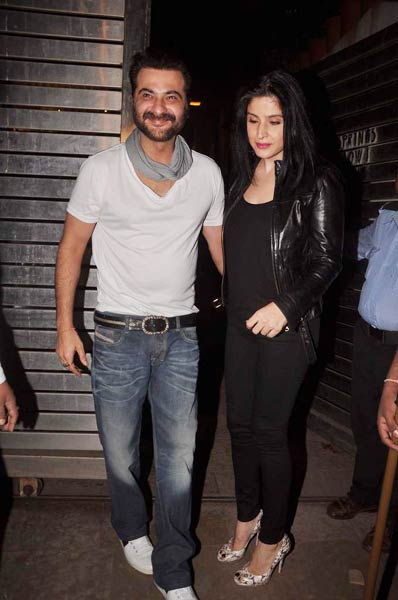 फरहान के जन्‍मदिन पर उमड़ा बॉलीवुड | स्टाइलिश हसीनाएं