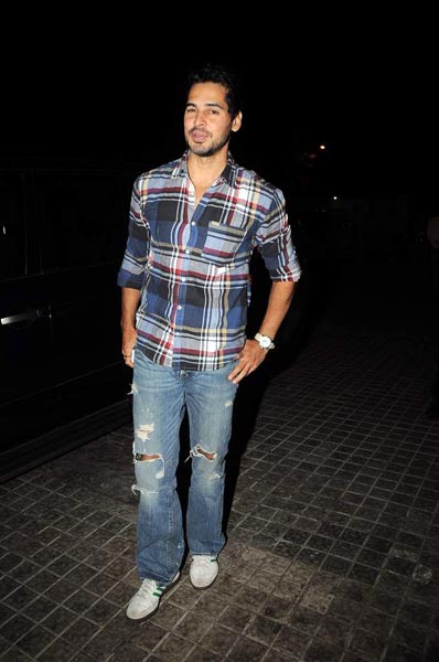 अग्निपथ की स्‍पेशल स्‍क्रीनिंग में सितारे |  सितारों की मस्‍ती