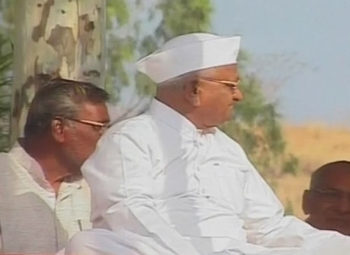 गणतंत्र दिवस पर अन्ना का एक और आंदोलन के लिए आह्वान