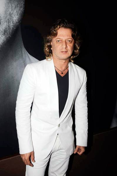 अर्जुन रामपाल के परफ्यूम लॉन्‍च पर सितारे | बोल्‍ड होती बालाएं